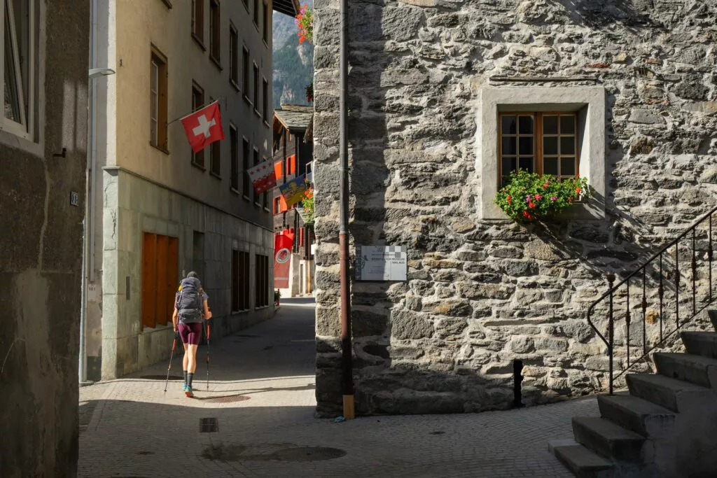 Lepääminen viehättävissä sveitsiläisissä kaupungeissa